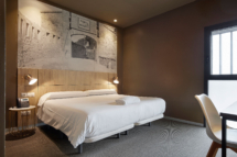 Hotel Restaurante Landaben Habitación Cama