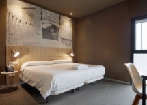 Hotel Restaurante Landaben Habitación Cama